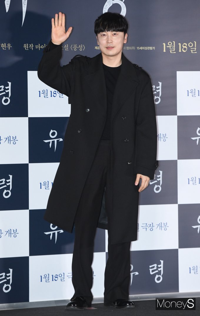 [머니S포토] '유령' 서현우, 올블랙 스타일링