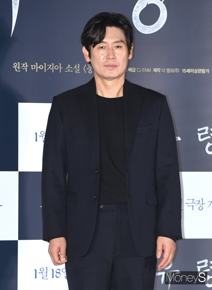 [머니S포토] 설경구 '심쿵 눈빛'