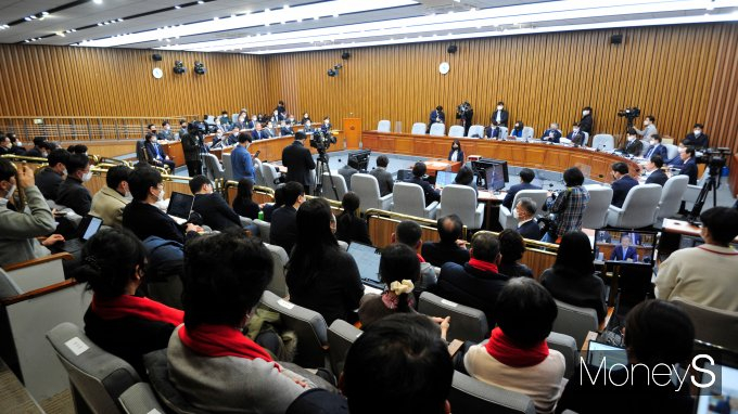 용산 이태원 참사 진상규명과 재발 방지를 위한 국정조사특별위원회(국조특위)가 12일 오후2시 3차 청문회를 진행한다. 사진은 지난 6일 서울 여의도 국회에서 열린 국조특위 2차 청문회이다.  /사진=장동규 기자