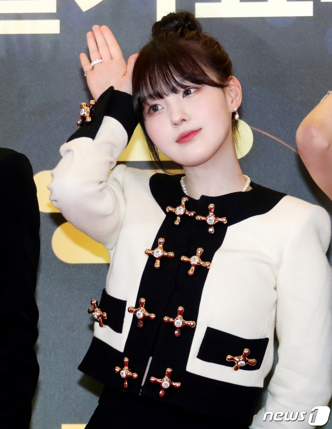 [사진] 케플러 김채연, 귀요미 토끼