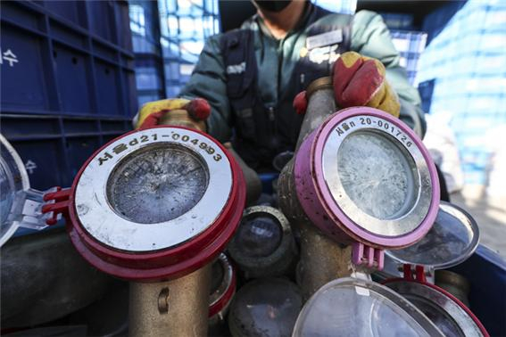 기록적인 한파로 수도관 등에 대한 피해가 속출하면서 관련 손실을 보상하는 보험에 대한 관심도 커지고 있다. 사진은 기사 내용과 무관함./사진=뉴시스 