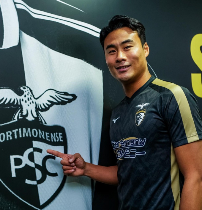 한국 축구대표팀 수비수 박지수가 포르투갈 포르티모넨스 이적한다. /사진= 포르티모넨스 SNS 캡처