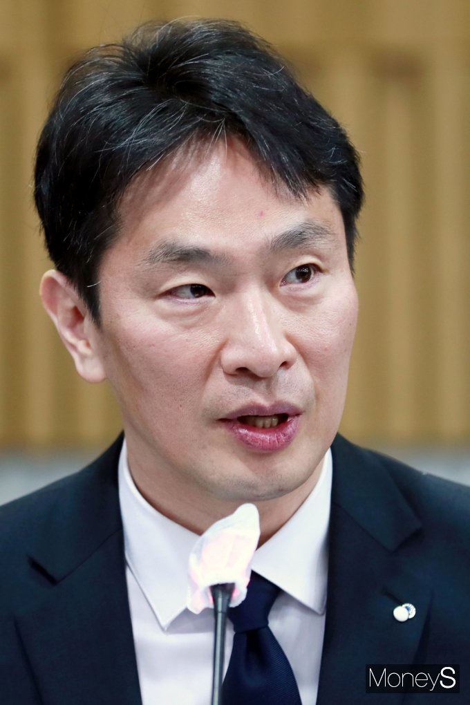 [머니S포토] 금감원 이복현 