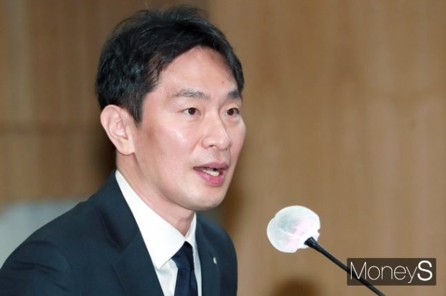이복현 금감원장이 26일 서울 종로구 세종대로 생명보험 교육문화센터에서 열린 금융감독원-보험회사 CEO 간담회 참석, 발언하고 있다./사진=임한별 기자