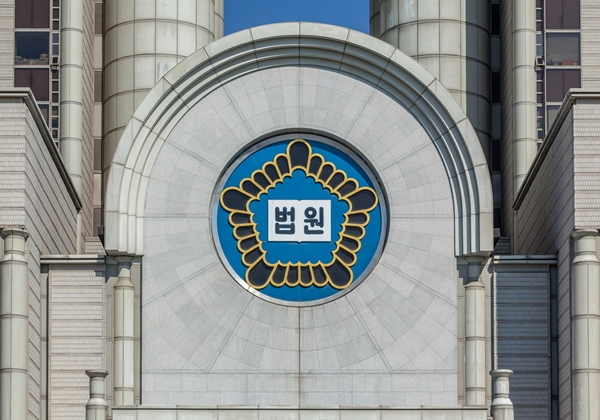 강제출국 위기에 처했던 중국동포 소녀가 한국에 귀화한 할머니에게 친딸로 입양된 사연이 전해졌다. 사진은 기사 내용과 무관. /사진=이미지투데이