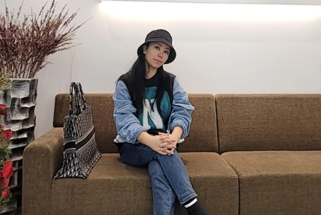 '나는 솔로' 10기 출연자 정숙이 멍투성이가 된 근황을 공개했다. 사진은 정숙 모습. /사진 정숙 인스타그램 캡처.
