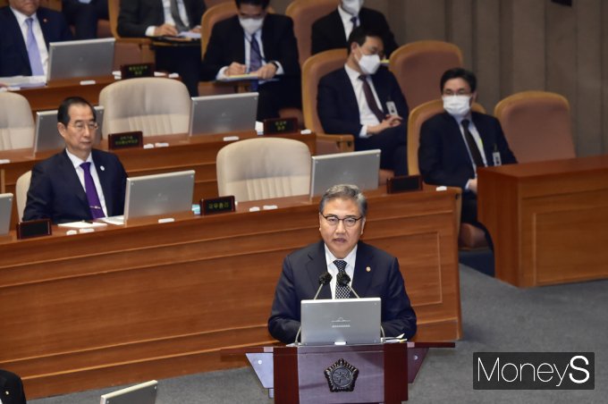 [머니S포토] 외교 박진 