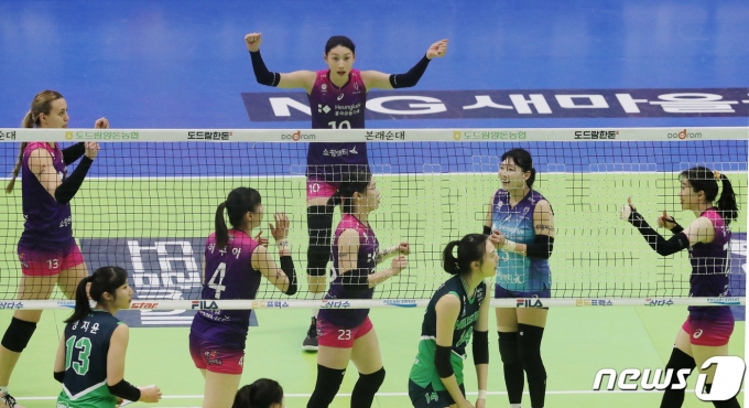 [사진] 득점 성공 환호하는 김연경