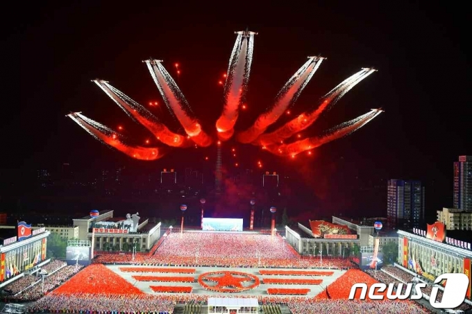 (평양 노동신문=뉴스1) = 작년 4월 열린 북한 조선인민혁명군 창건 90주년 경축 열병식. [국내에서만 사용가능. 재배포 금지. DB 금지. For Use Only in the Republic of Korea. Redistribution Prohibited] rodongphoto@news1.kr