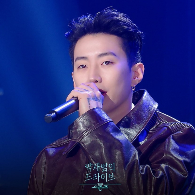 가수 박재범의 풍성한 머리숱의 비밀이 밝혀졌다. /사진=더시즌즈 공식 인스타그램