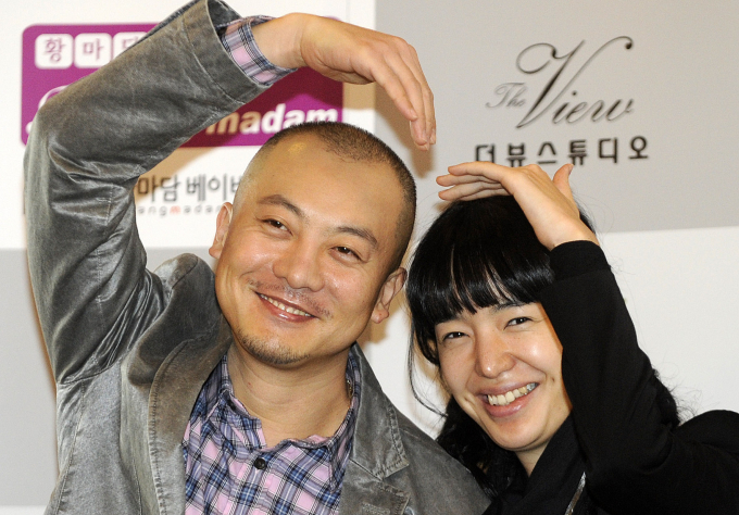 개그맨 염경환이 아내 서현정과 어려웠던 신혼 시절을 떠올렸다. 사진은 지난 2010년 3월7일 가수 박상민 결혼식장에 하객으로 참석한 염경환(왼쪽)과 아내 서현정. /사진=뉴시스