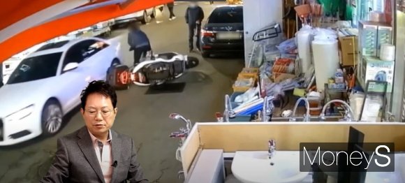 최근  교통사고 전문 한문철 변호사의 유튜브 채널 '한문철TV'에는 '이 정도로 입원할 수 있을까요?'라는 제목으로 영상이 올라왔다. 사진은 유튜브 '한문철TV' 갈무리/사진=유튜브 '한문철TV' 캡처