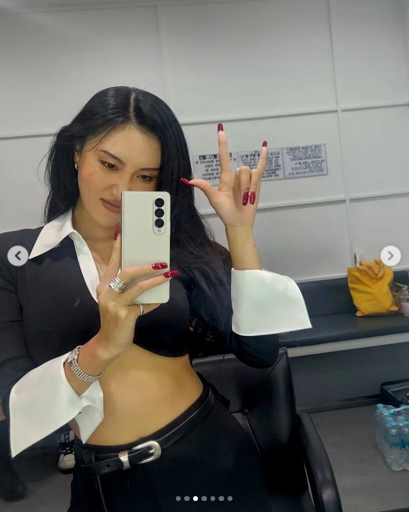 화사 인스타그램 캡처