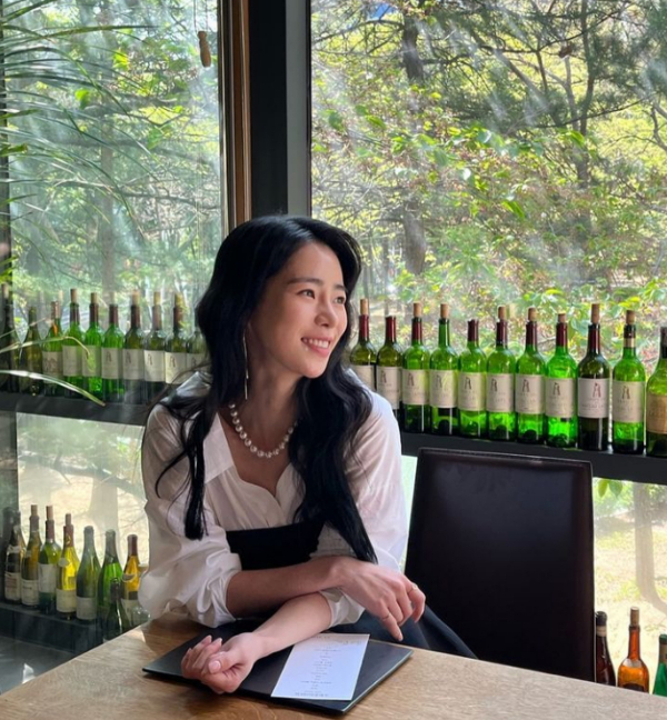 넷플릭스 오리지널 시리즈 '더글로리'에서 박연진 역할을 맡은 배우 임지연이 '더글로리' 시즌2 공개를 알렸다. 사진은 임지연. /사진=임지연 인스타그램
