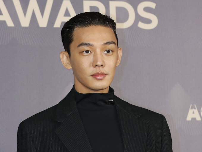 배우 유아인의 마약류 투약 혐의 관련 수사와 관련해 경찰이 방대한 자료를 확보한 것으로 알려졌다. 사진은 지난 2021년 10월 부산 해운대구 파라다이스 호텔에서 열린 ‘제15회 아시안 필름 어워즈’ 레드카펫 행사에 참석한 배우 유아인. /사진=뉴스1