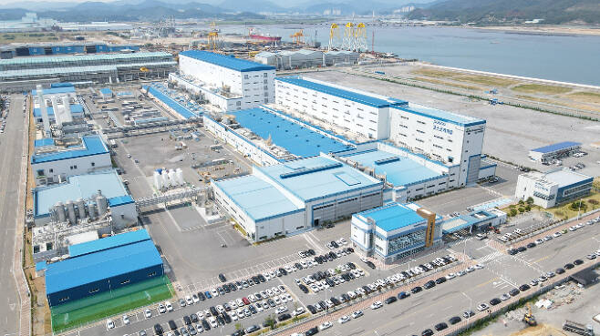 포스코퓨처엠이 지난 20일 공식 출범했다. 사진은 포스코퓨처엠 광양 양극재공장 전경. /사진=포스코퓨처엠 제공