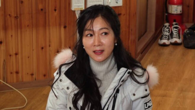 배우 방은희가 어머니의 임종을 지키지 못한 사연을 털어놨다. /사진='같이삽시다3' 제공