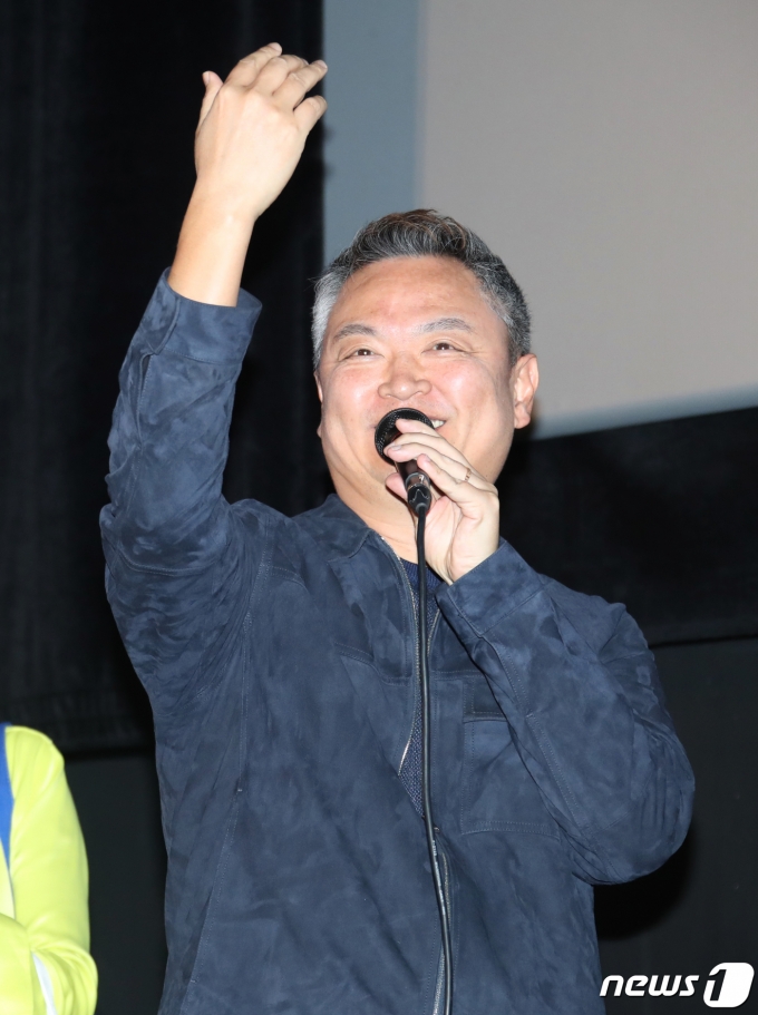 [사진] '카지노' 강윤성 감독, 팬들과의 만남이 행복해