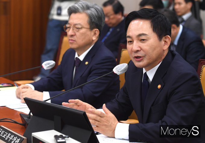 [머니S포토] 국토위 전체회의, 발언하는 원희룡 국토부 장관