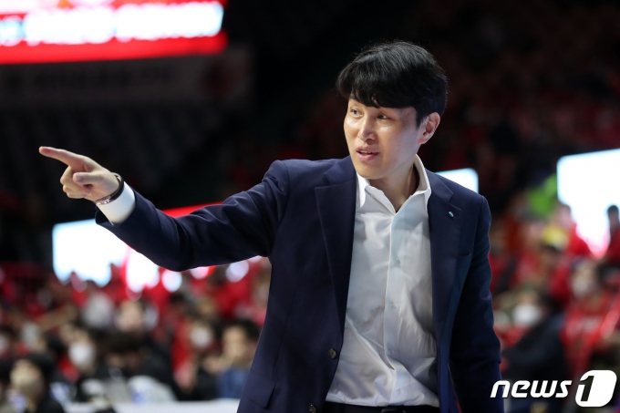 [사진] 위성우 감독 '그거야'