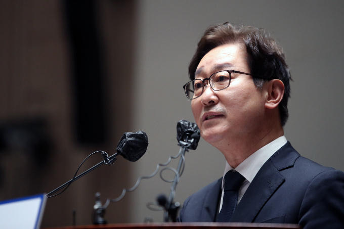 박범계 더불어민주당 의원이 헌법재판소가 검사의 수사권을 축소하는 '검수완박'(검찰 수사권 완전 박탈) 유효성을 인정한 것에 대해 "한동훈 법무부 장관이 (헌재 판단을) 인정하지 못하는 느낌"이라며 사퇴를 촉구했다. 사진은 지난 1월30일 서울 여의도 국회에서 열린 의원총회에서 발언하는 박 의원. /사진=뉴스1