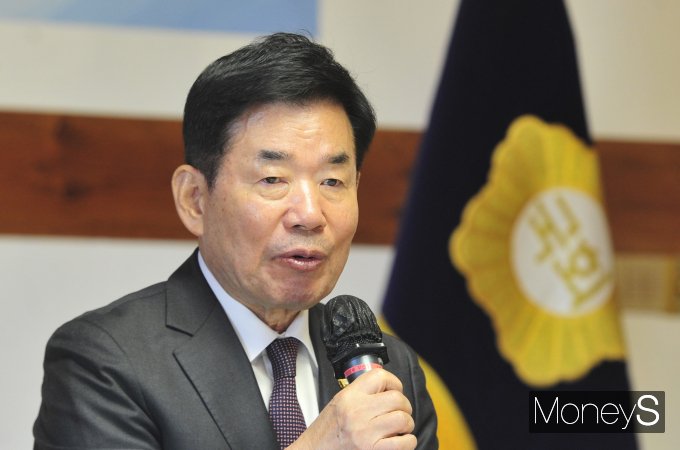[머니S포토] 김진표 