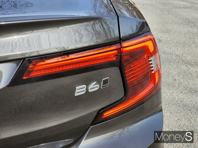 볼보자동차의 대형세단 S90 B6 AWD /사진=박찬규 기자