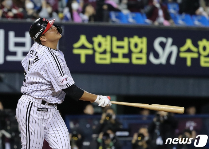 LG Ʈ . 1 DB  News1 Ӽ 