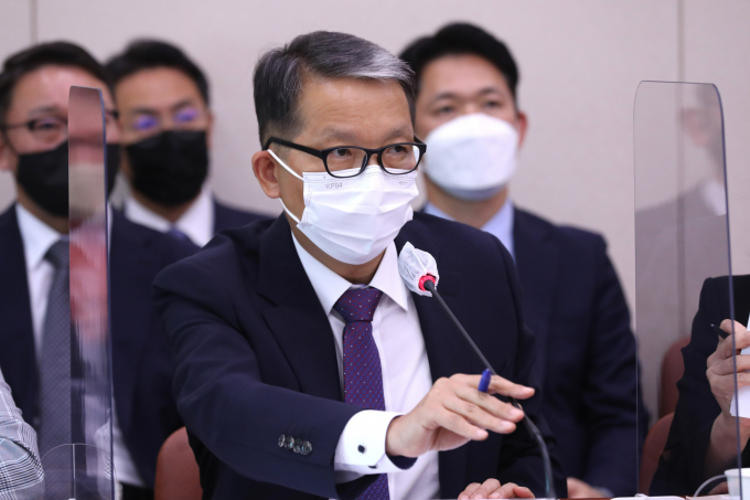 전국의 수사 경찰을 총괄하는 신임 국가수사본부장으로 우종수 경기남부경찰청장이 내정됐다.사진은 지난해 9월20일 국회에서 열린 여성가족위원회 전체회의에서 의원 질의에 답변하는 우 청장. /사진=뉴스1(공동취재)