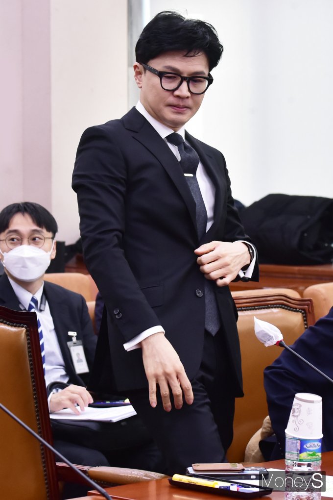 [머니S포토] 국회 법사위 출석하는 한동훈 장관