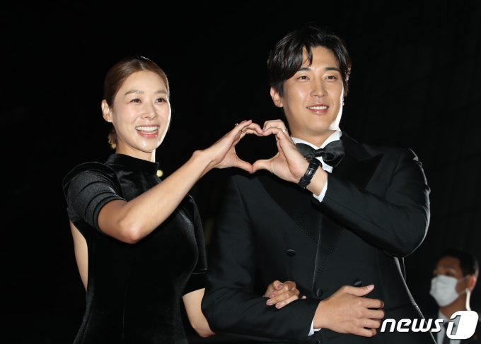 배우 강경준, 장신영 부부/뉴스1 ⓒ News1