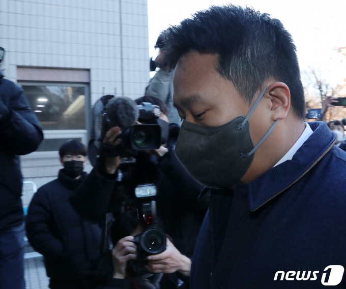 테라·루나 폭락 사태와 관련해 자본시장법 위반 등 혐의를 받는 신현성 차이코퍼레이션 총괄대표. 2022.12.2/뉴스1 ⓒ News1 김진환 기자
