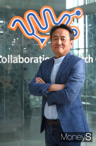 오상훈 차바이오텍 대표가 포즈를 취하고 있는 모습. /사진=장동규 기자