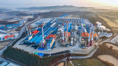 KCC글라스가 독보적인 기술을 기반으로 국내 유리 업계에서 입지를 견고하게 다지고 있다. KCC여주공장 전경. /사진=KCC글라스