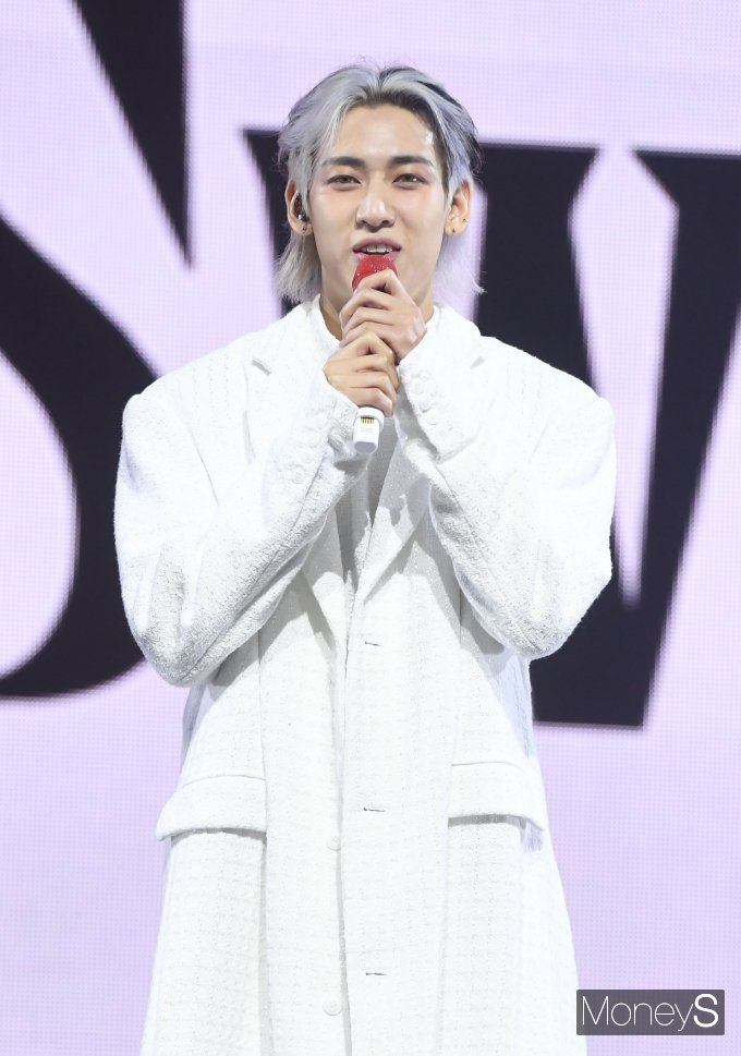 [머니S포토] 뱀뱀, 첫 정규앨범 '사워 앤드 스윗'으로 컴백