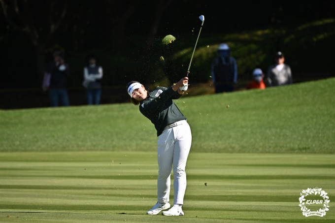 LPGA 투어 데뷔전에서 공동 7위에 자리한 유해란이 여자골프 세계랭킹 46위에 이름을 올렸다. 사진은 지난해 유해란의 KLPGA 투어 대회 경기 모습. /사진= KLPGA