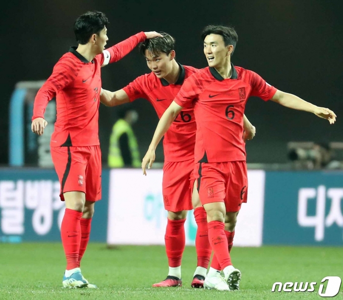[사진] 오현규 기뻐했지만