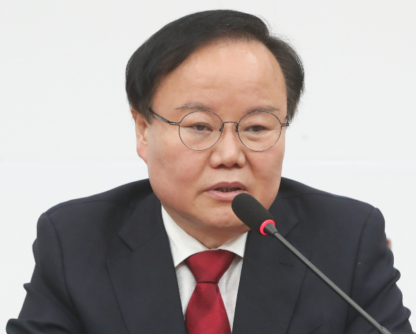김재원 국민의힘 수석 최고위원이 '전광훈이 우파를 통일했다'는 발언을 사과했다. 사진은 지난 9일 서울 여의도 국회에서열린 최고위원회에서 발언하는 김재원 수석 최고위원. /사진=뉴스1