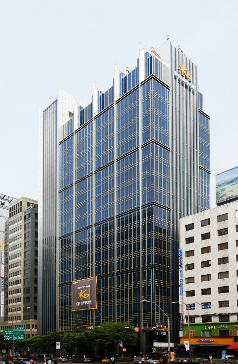 KB손보가 고객패널을 통해 장기보험금 청구 프로세스 개선에 나선다. 사진은 KB손보 강남 사옥./사진=KB손보 
