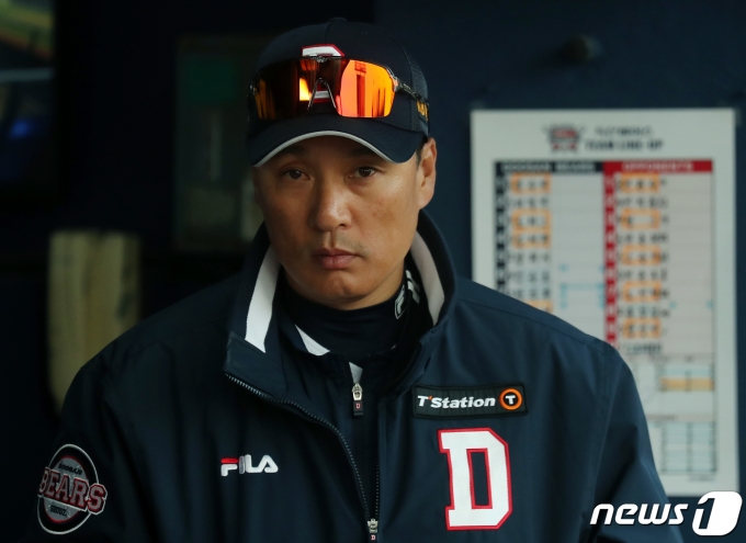 1   ı Ǿ߱忡  2023  SOL KBO Ե ̾ λ   , λ ̽¿  ⸦ Ѻ ִ. 2023.4.1/1  News1 ȯ 