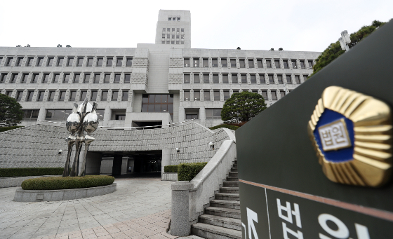 택시기사 폭행, 미터기를 고장 낸 뒤 출동 경찰관까지 때린 30대 여성이 집행유예를 선고받았다. /사진=뉴스1