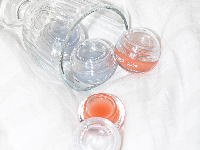 신진 뷰티브랜드 글로우가 첫 제품으로 '글로우 피치 펩타이드 립밤'을 출시한다. /사진=글로우