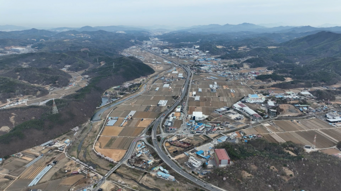 시스템반도체 클러스터터 국가첨단산업단지 후보지로 지정된 용인특례시 처인구 이동읍과 남사읍 일대 항공 전경. / 사진제공=용인특례시