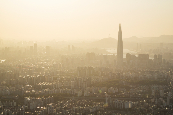 미세먼지 속 중금속 카드뮴이 전립선 기능을 떨어뜨린다는 연구결과가 나왔다. /사진=이미지투데이