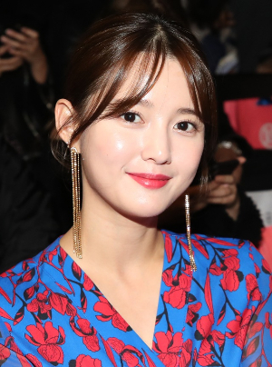 배우 남보라(34)가 제철 과일 유통 사업 CEO가 된 근황을 공개했다./사진=뉴스1