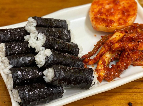 충무할매김밥의 충무김밥. /사진=다이어리알
