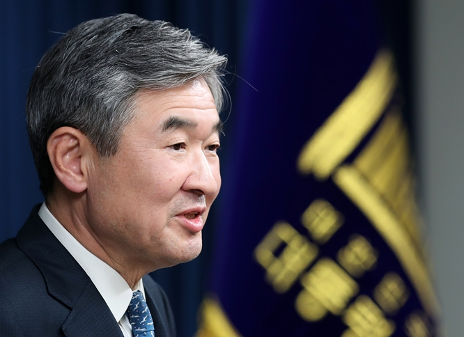조태용 대통령실 국가안보실장이 1일 워싱턴 선언에 대해 "북한이 만일 한국을 핵으로 공격하면 즉각적이고 결정적이고 아주 단호하게 미국이 가진 모든 능력을 가지고 북한에 보복하겠다는 말을 미국 대통령이 문서로 약속한 것"이라고 설명했다. 사진은 조 안보실장이 지난 3월 용산 대통령실에서 브리핑하는 모습. /사진=뉴스1