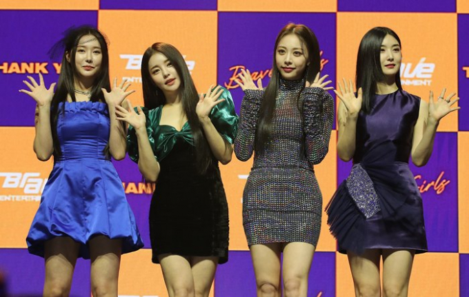 사진은 지난해 3월 여섯 번째 미니앨범 'THANK YOU'(땡큐) 발매 기념 쇼케이스에 참석한 브레이브걸스. /사진=뉴스1