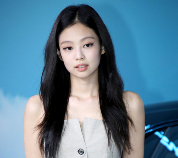 블랙핑크 제니가 제76회 칸영화제 참석을 확정지었다. 사진은 지난해 10월 ‘타이칸 4S 크로스 투리스모 포 제니 루비 제인’ 공개 행사에 참석한 제니. /사진=뉴스1