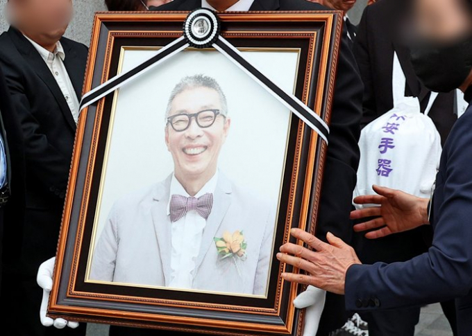 고 서세원의 사망 직전 그에게 링거를 놓은 간호사가 프로포폴 2병을 주사했다고 밝혔다. 사진은 지난 2일 서울아산병원 장례식장에서 엄수된 고 서세원의 발인식. /사진=뉴스1
